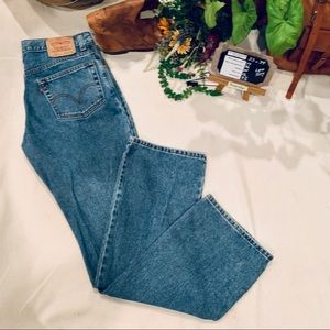 Levi 517 |  33 x 34 | Bootcut Medium Wash Jeans 👖